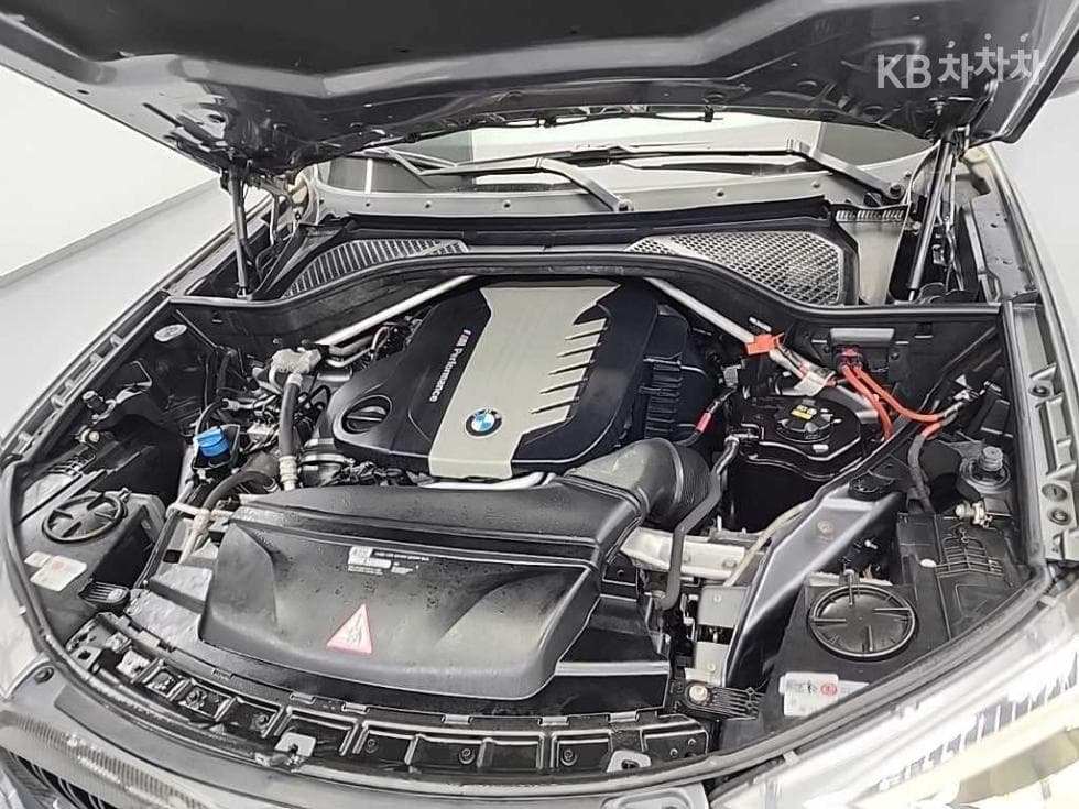 BMW X5 (F15)xDrive M50d - 5