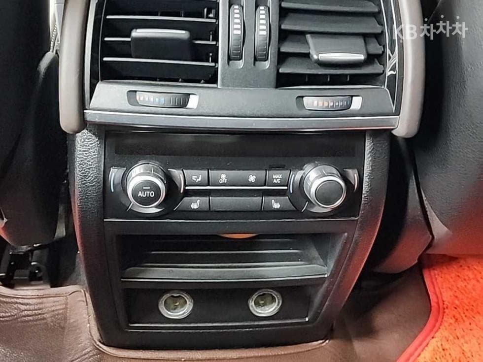 BMW X5 (F15)xDrive M50d - 13