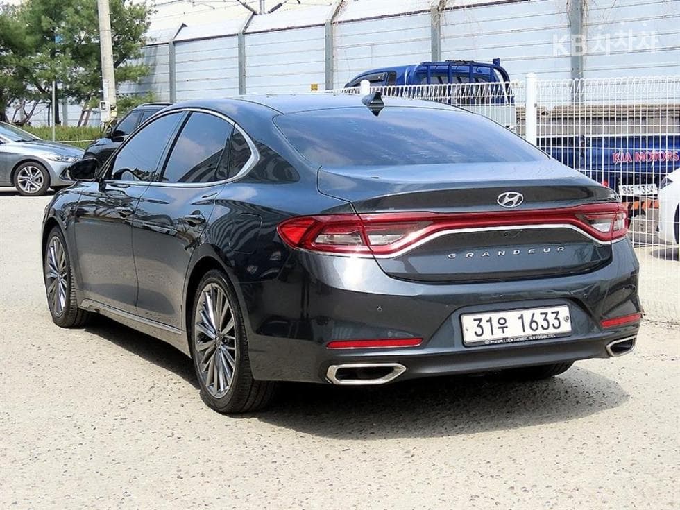 Hyundai Grandeur (Azera)IG3.0 Exclusive Special (special feature/edition) - 3