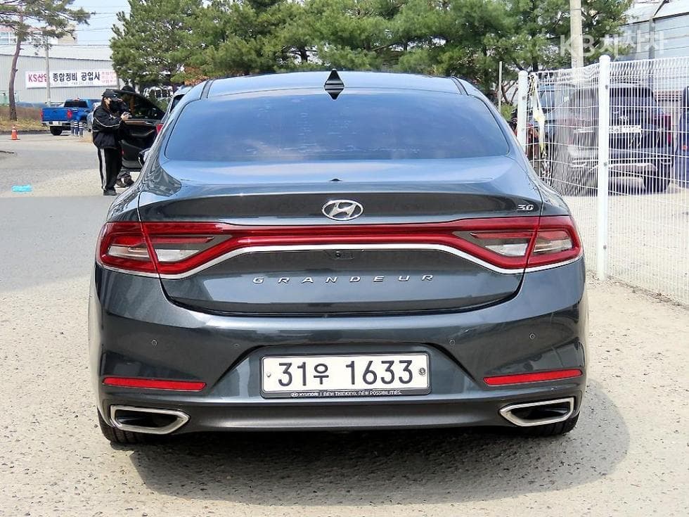 Hyundai Grandeur (Azera)IG3.0 Exclusive Special (special feature/edition) - 4