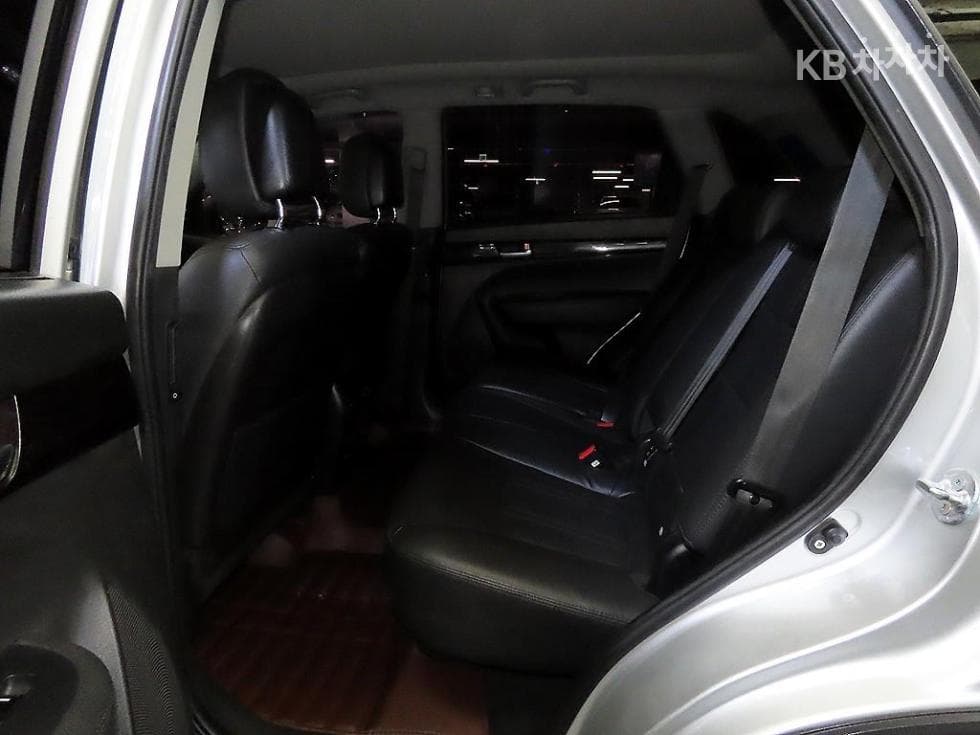 Kia NewSorentoRDiesel 2.0 2WD Limited Standard - 7