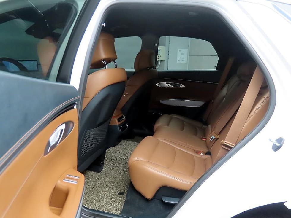 Genesis GV70Diesel 2.2 AWD - 6