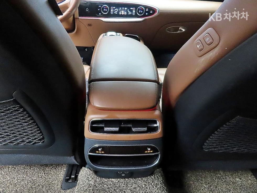 Genesis GV70Diesel 2.2 AWD - 16