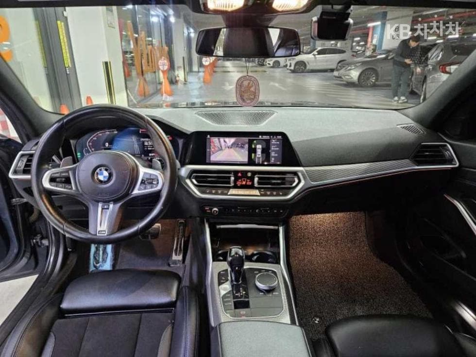 BMW 3 Series (G20)320d M Sport Package - 5
