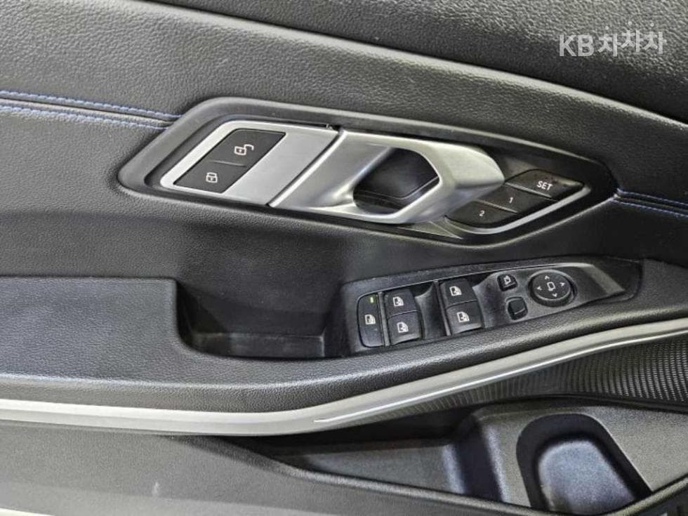 BMW 3 Series (G20)320d M Sport Package - 16