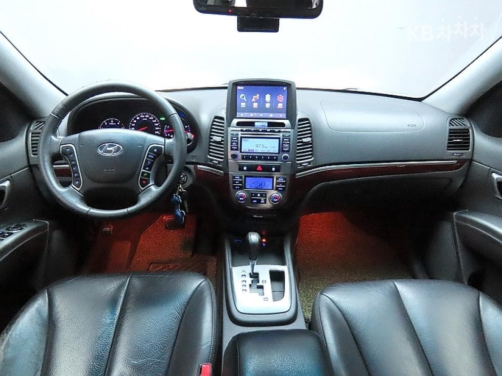 Hyundai Santa Fe CM2WD(2.0 e-VGT) MLX Luxury - 6