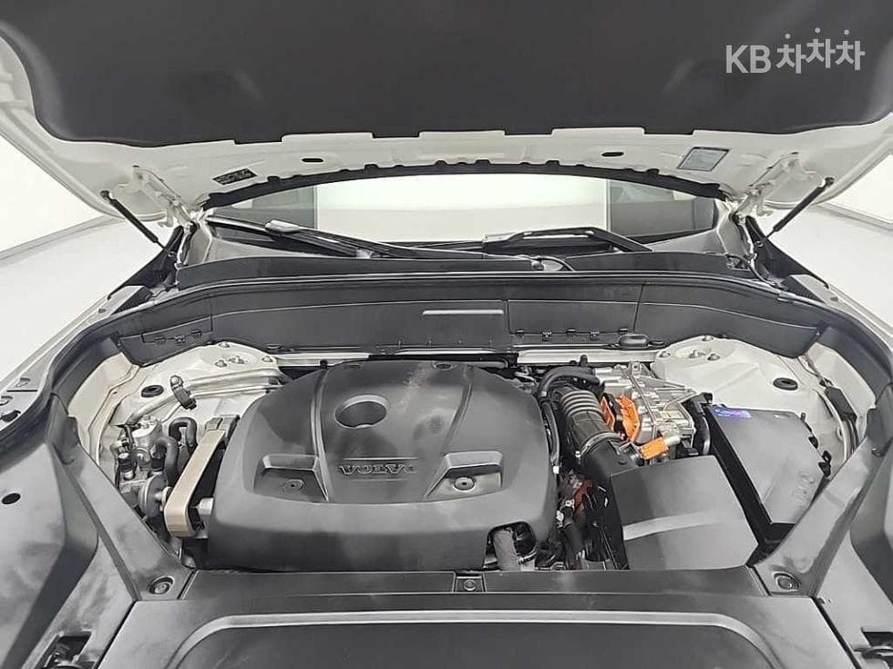 Volvo All New XC90T8 Excellence - 5