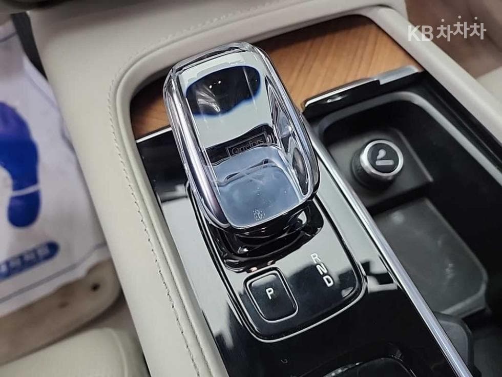 Volvo All New XC90T8 Excellence - 8
