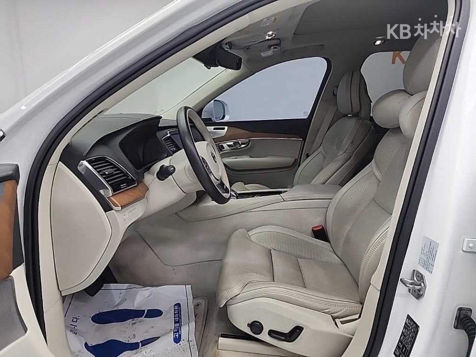 Volvo All New XC90T8 Excellence - 11