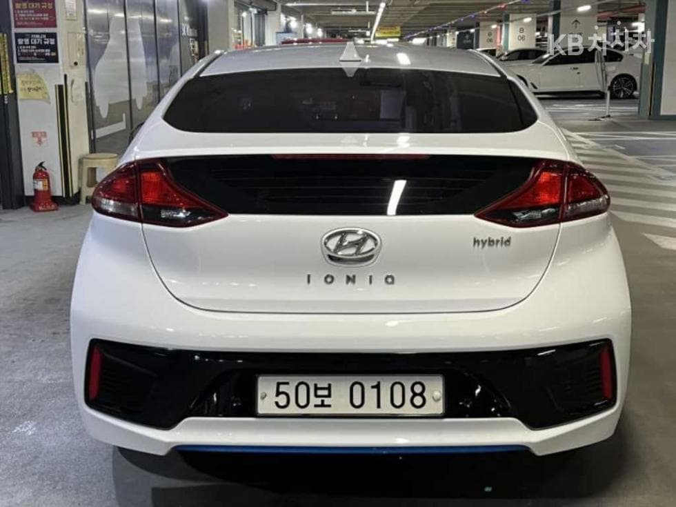 Hyundai IONIQ (Original Model)I+ - 5