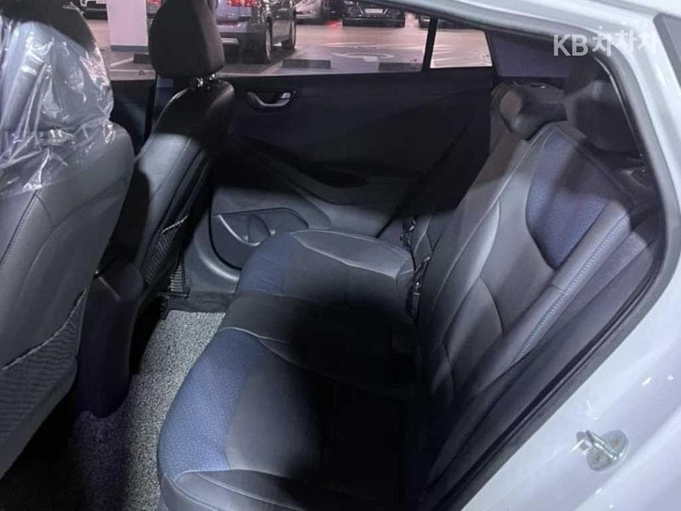 Hyundai IONIQ (Original Model)I+ - 7