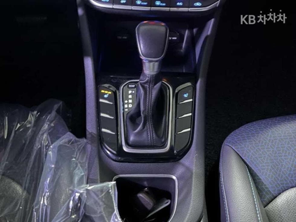 Hyundai IONIQ (Original Model)I+ - 12
