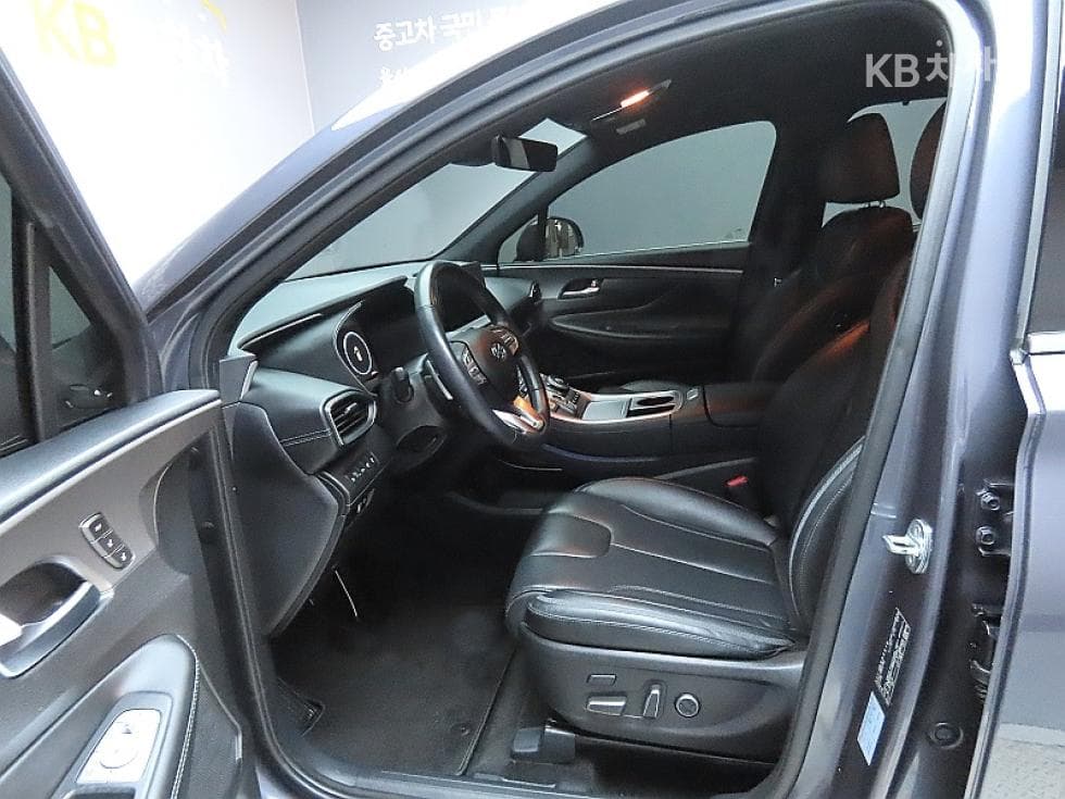 Hyundai The New (facelift) Santa Fe TM Hybrid1.6 HEV 2WD Calligraphy - 10