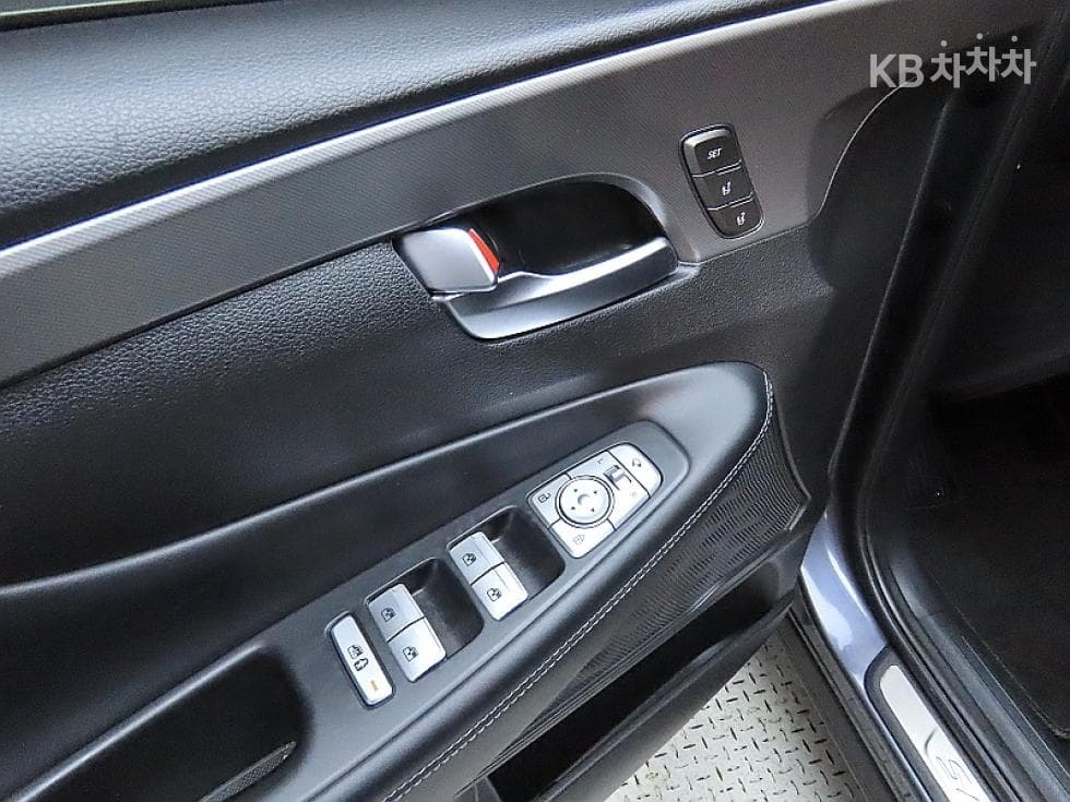 Hyundai The New (facelift) Santa Fe TM Hybrid1.6 HEV 2WD Calligraphy - 13