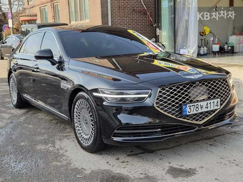 Genesis G90 3.8 GDi AWD Premium Luxury - Image 1