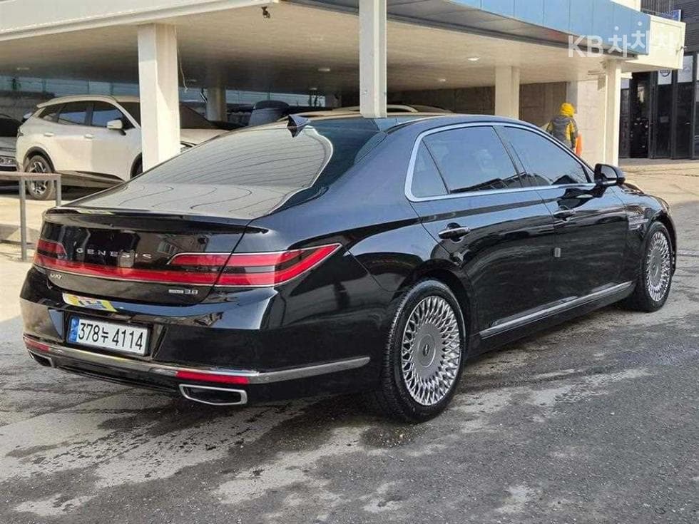 Genesis G903.8 GDi AWD Premium Luxury - 4