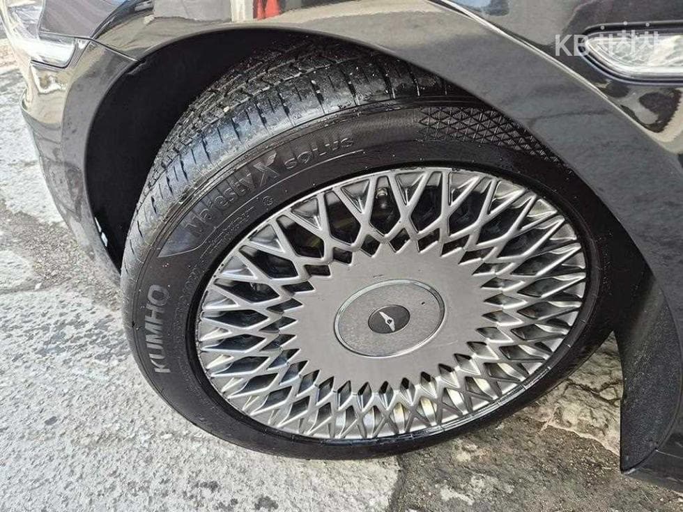 Genesis G903.8 GDi AWD Premium Luxury - 20