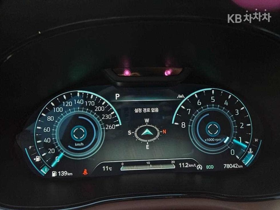 Дженезис GV70Бензин 2.5T 2WD - 8