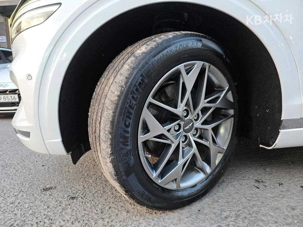 Дженезис GV70Бензин 2.5T 2WD - 19