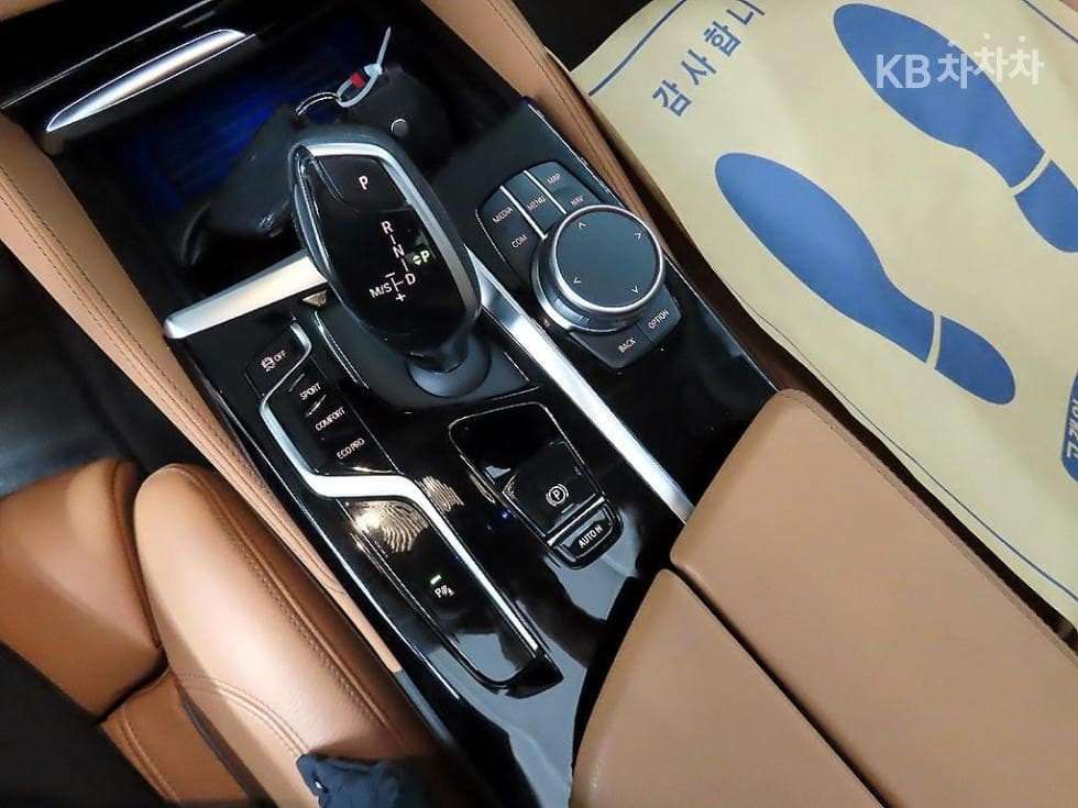 BMW 올New5 Series (G30)520i Luxury - 10