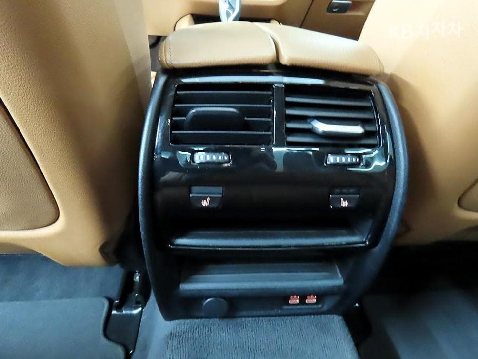 BMW 올New5 Series (G30)520i Luxury - 12