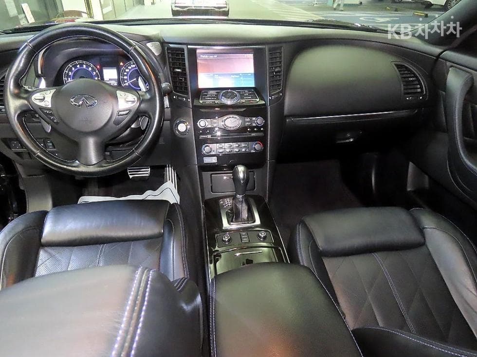 Seater피니티 QX70S 3.7 AWD - 10