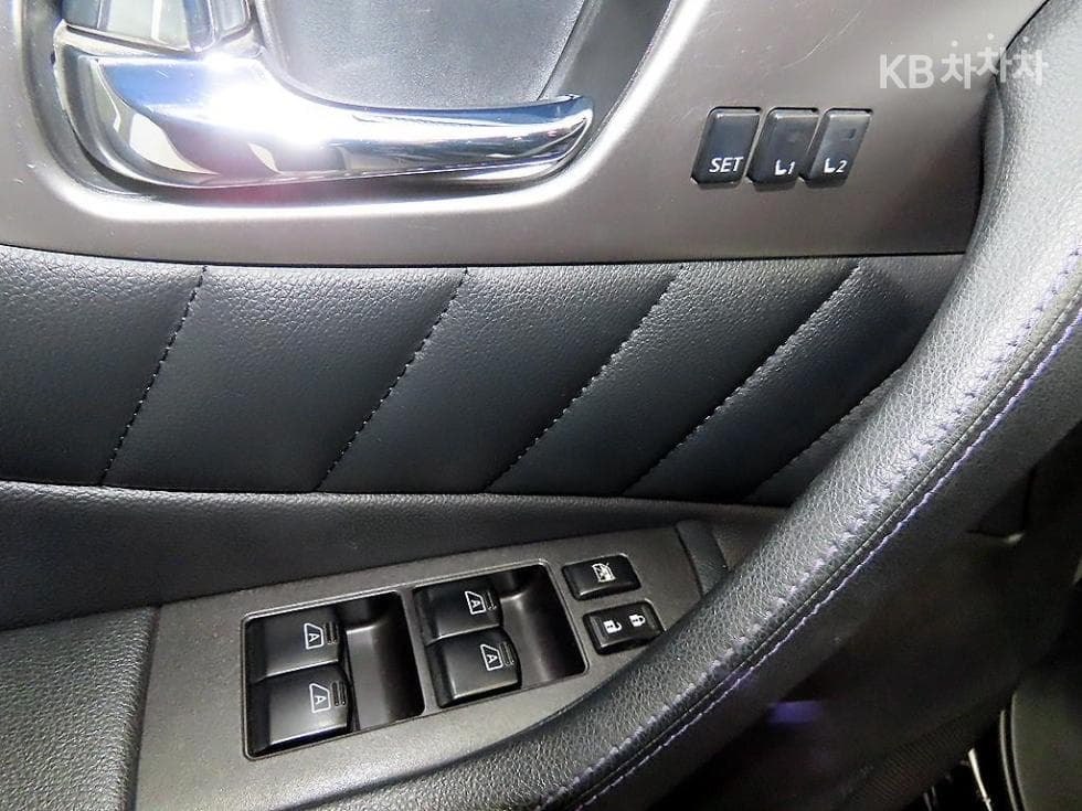 Seater피니티 QX70S 3.7 AWD - 13