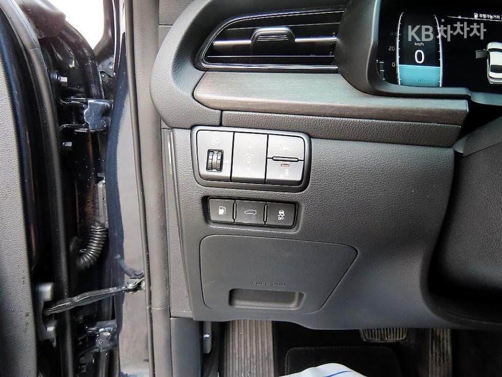 Kia K7 Premiere Hybrid2.4 HEV Signature - 12