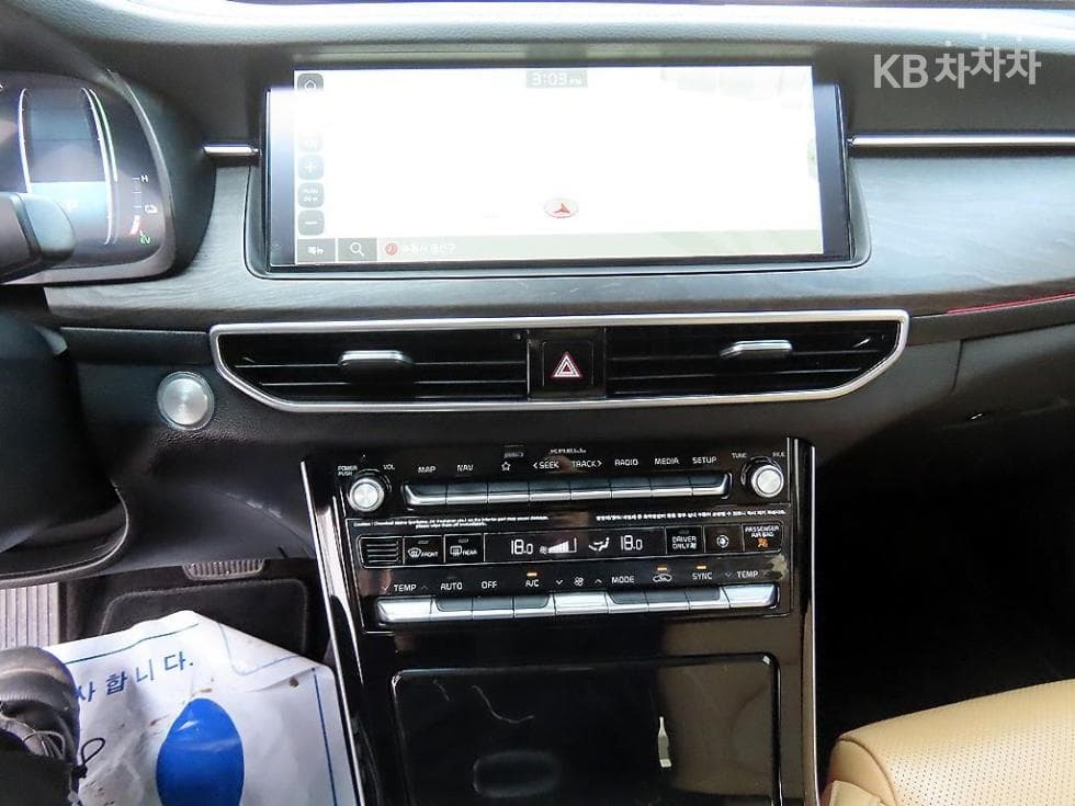 Kia K7 Premiere Hybrid2.4 HEV Signature - 13