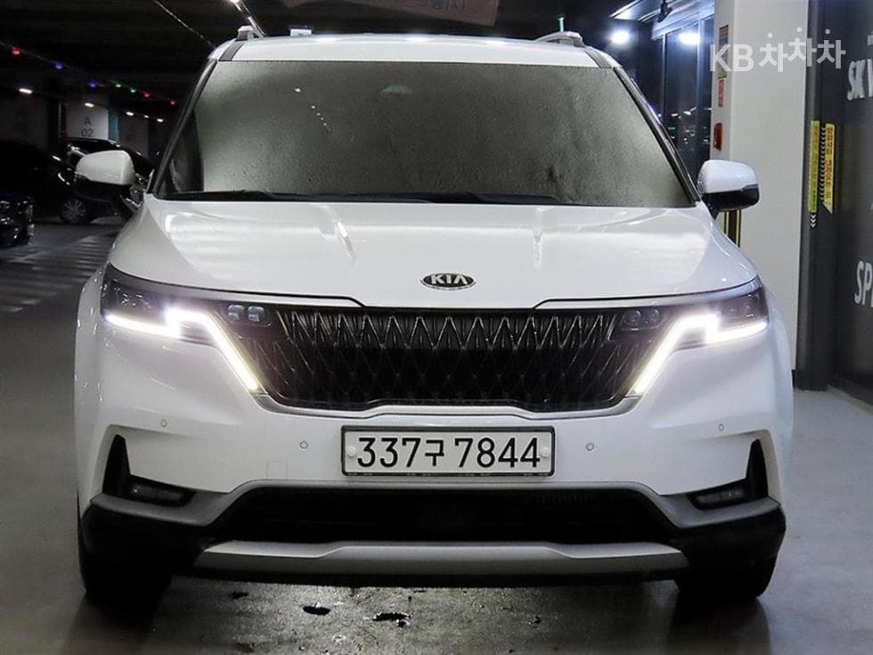 Kia Carnival 4th generationD2.2 9-seater Prestige - 2