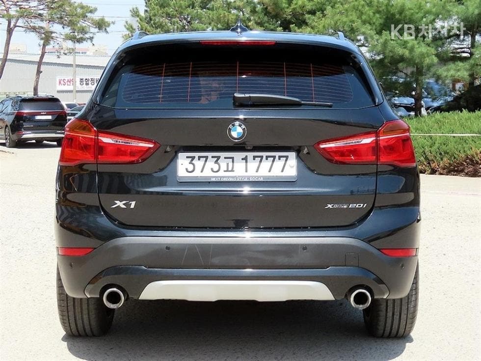 BMW X1 (F48)xDrive 20i xLine SE - 4