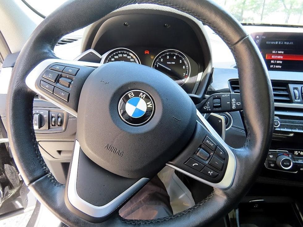BMW X1 (F48)xDrive 20i xLine SE - 8