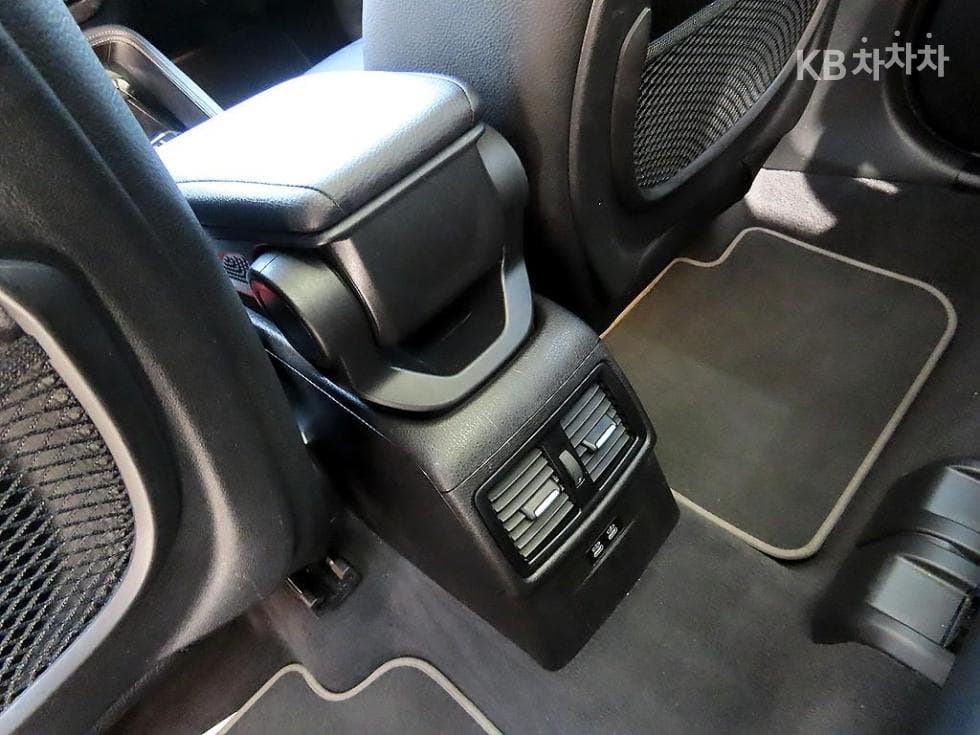 BMW X1 (F48)xDrive 20i xLine SE - 14