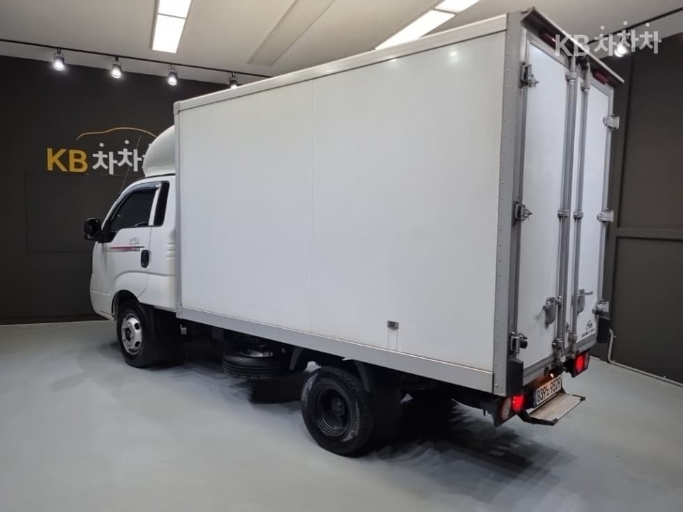 Kia The New (facelift) Bongo 3 (light truck)Box Truck 1.2Ton Plus형 표준캡 Extra Long GL - 4