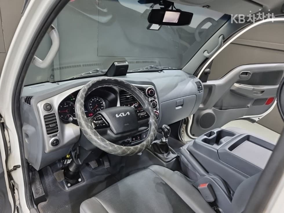Kia The New (facelift) Bongo 3 (light truck)Box Truck 1.2Ton Plus형 표준캡 Extra Long GL - 9