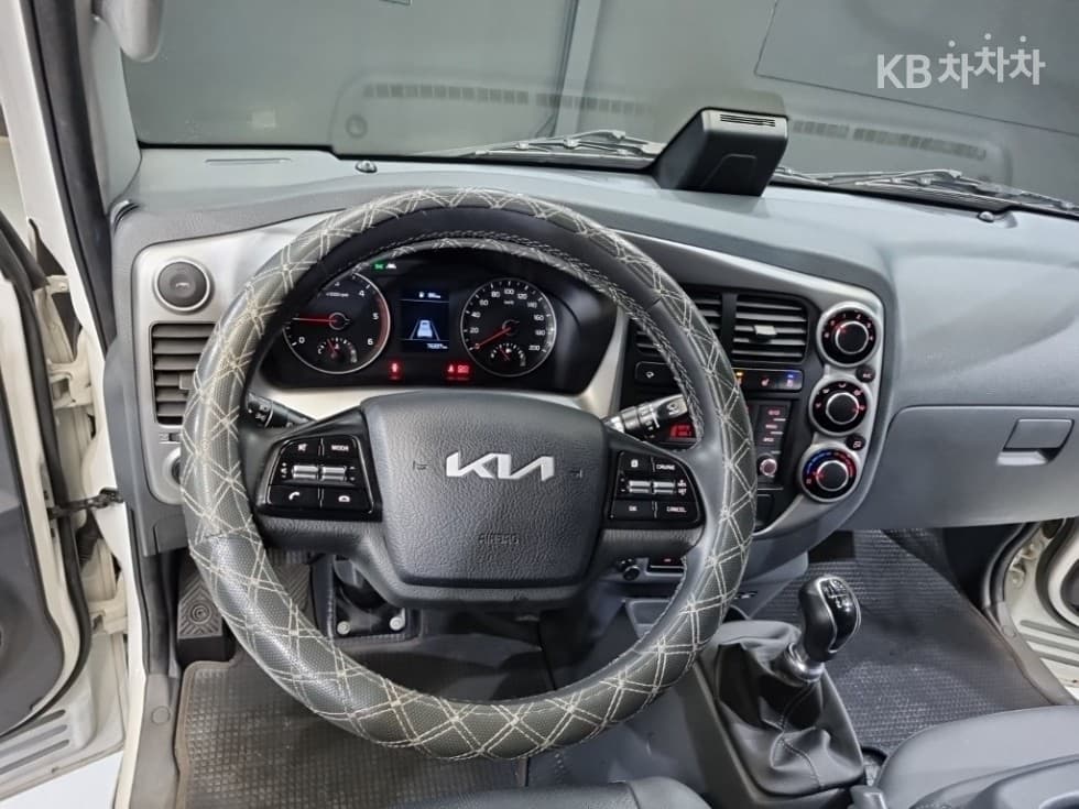 Kia The New (facelift) Bongo 3 (light truck)Box Truck 1.2Ton Plus형 표준캡 Extra Long GL - 11
