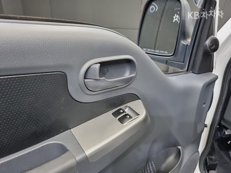 Kia The New (facelift) Bongo 3 (light truck)Box Truck 1.2Ton Plus형 표준캡 Extra Long GL - 15