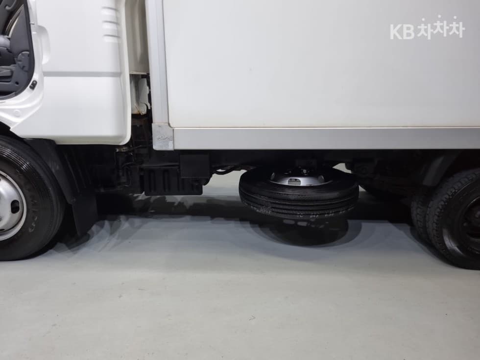 Kia The New (facelift) Bongo 3 (light truck)Box Truck 1.2Ton Plus형 표준캡 Extra Long GL - 22