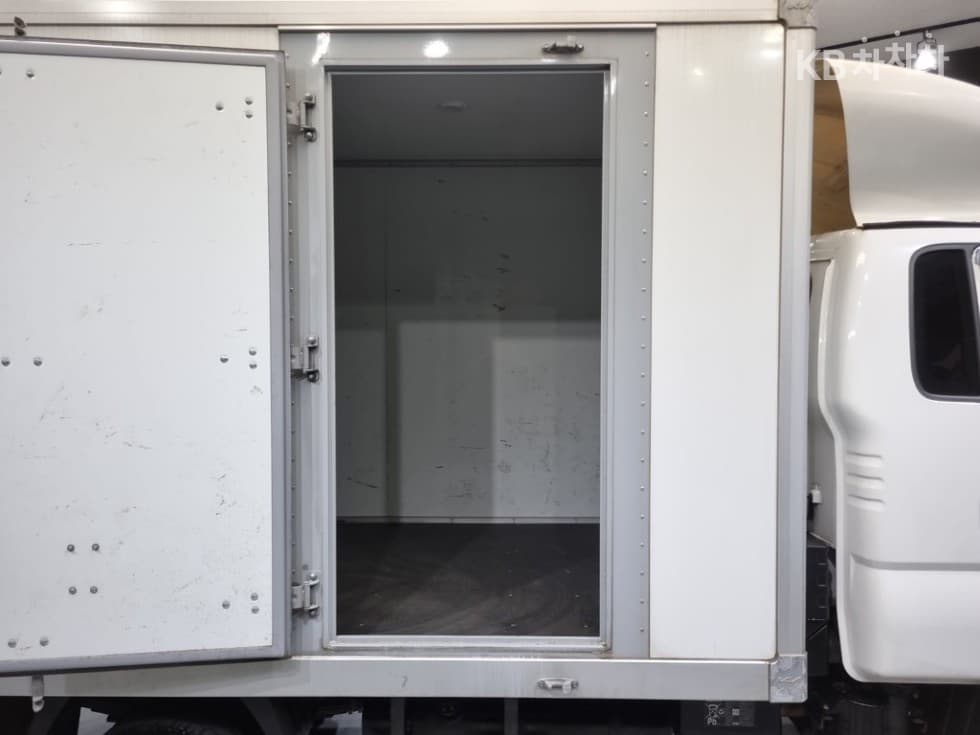 Kia The New (facelift) Bongo 3 (light truck)Box Truck 1.2Ton Plus형 표준캡 Extra Long GL - 20