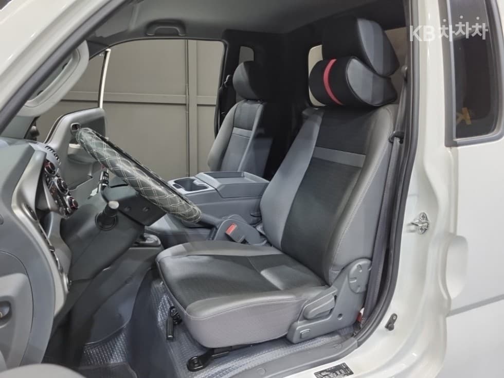 Kia The New (facelift) Bongo 3 (light truck)Box Truck 1.2Ton Plus형 표준캡 Extra Long GL - 18
