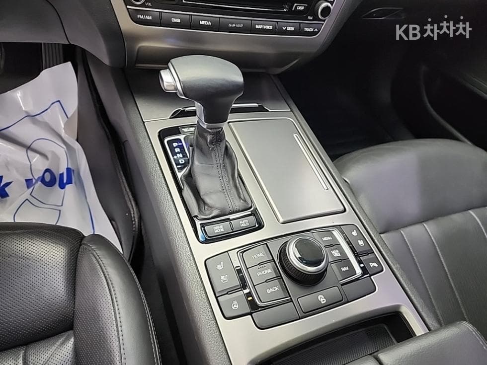 Hyundai GenesisDHG330 Premium - 8