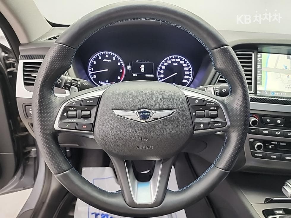 Hyundai GenesisDHG330 Premium - 9