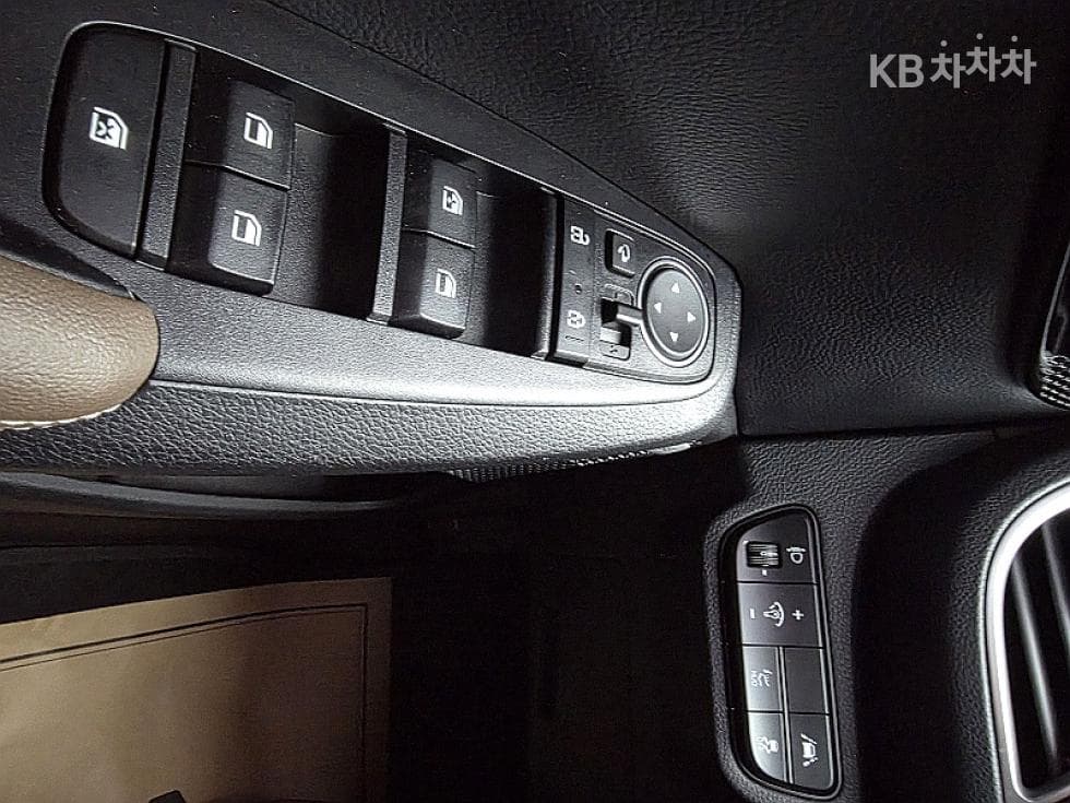 Kia Seltos1.6 Gasoline Turbo 2WD Noblesse - 16