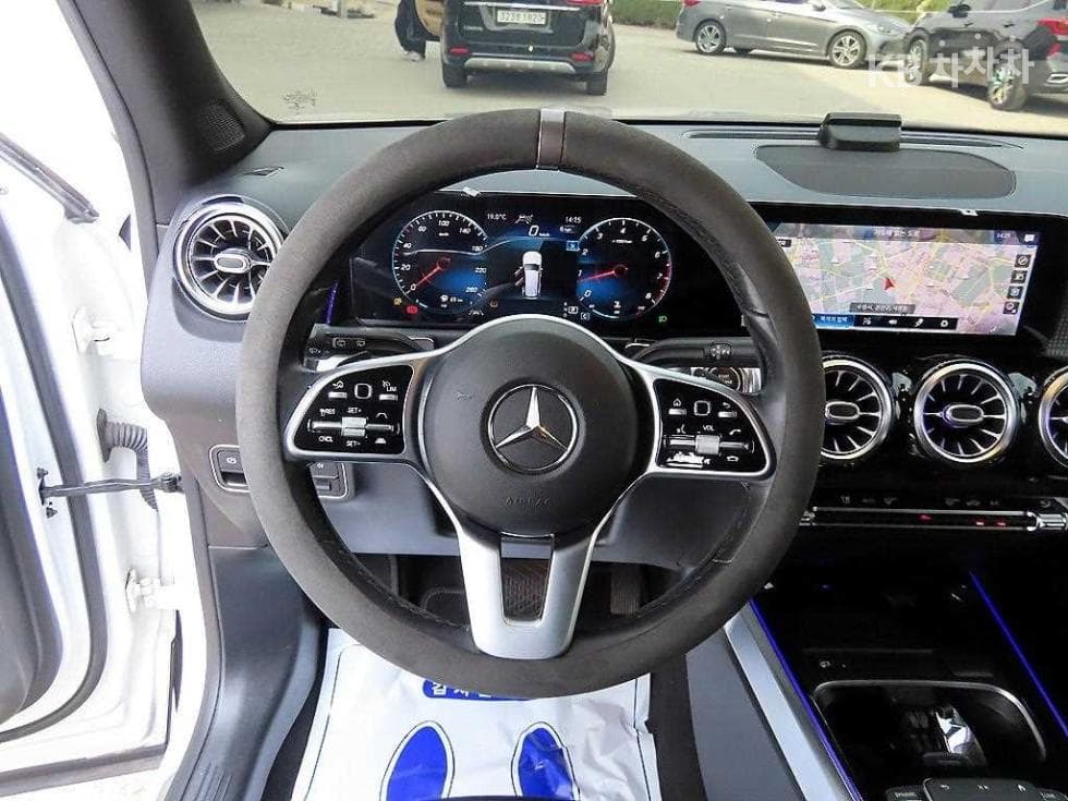 Mercedes-Benz GLB(X247)GLB 220 - 8