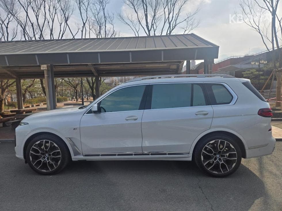 BMW X7(G07)xDrive 40d M Sport - 4