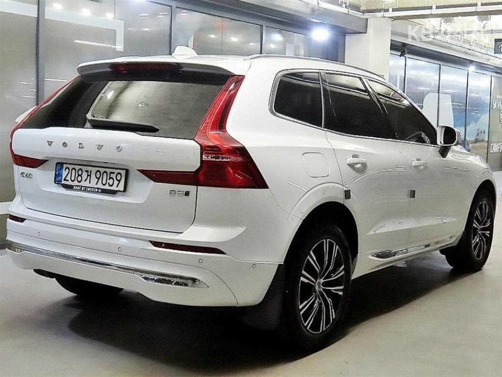 Volvo XC60 Second generationB5 Inscription - 4