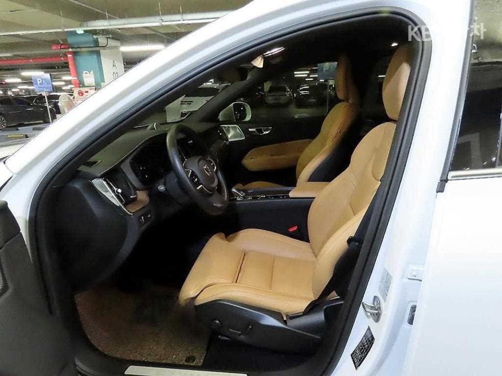 Volvo XC60 Second generationB5 Inscription - 6