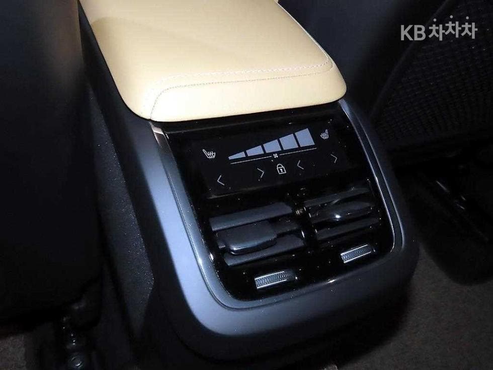 Volvo XC60 Second generationB5 Inscription - 15