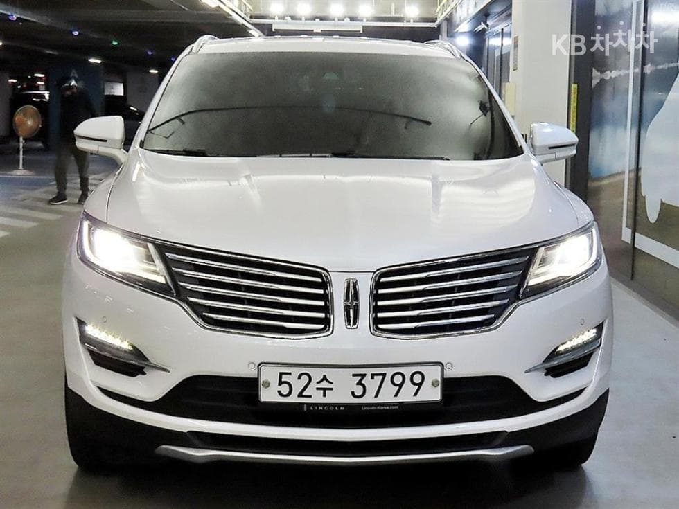링컨 MKC2.0 AWD 리저브 - 2