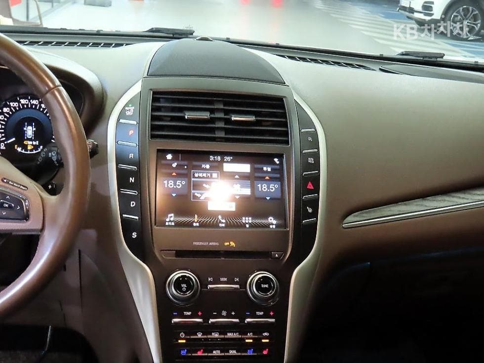 링컨 MKC2.0 AWD 리저브 - 11
